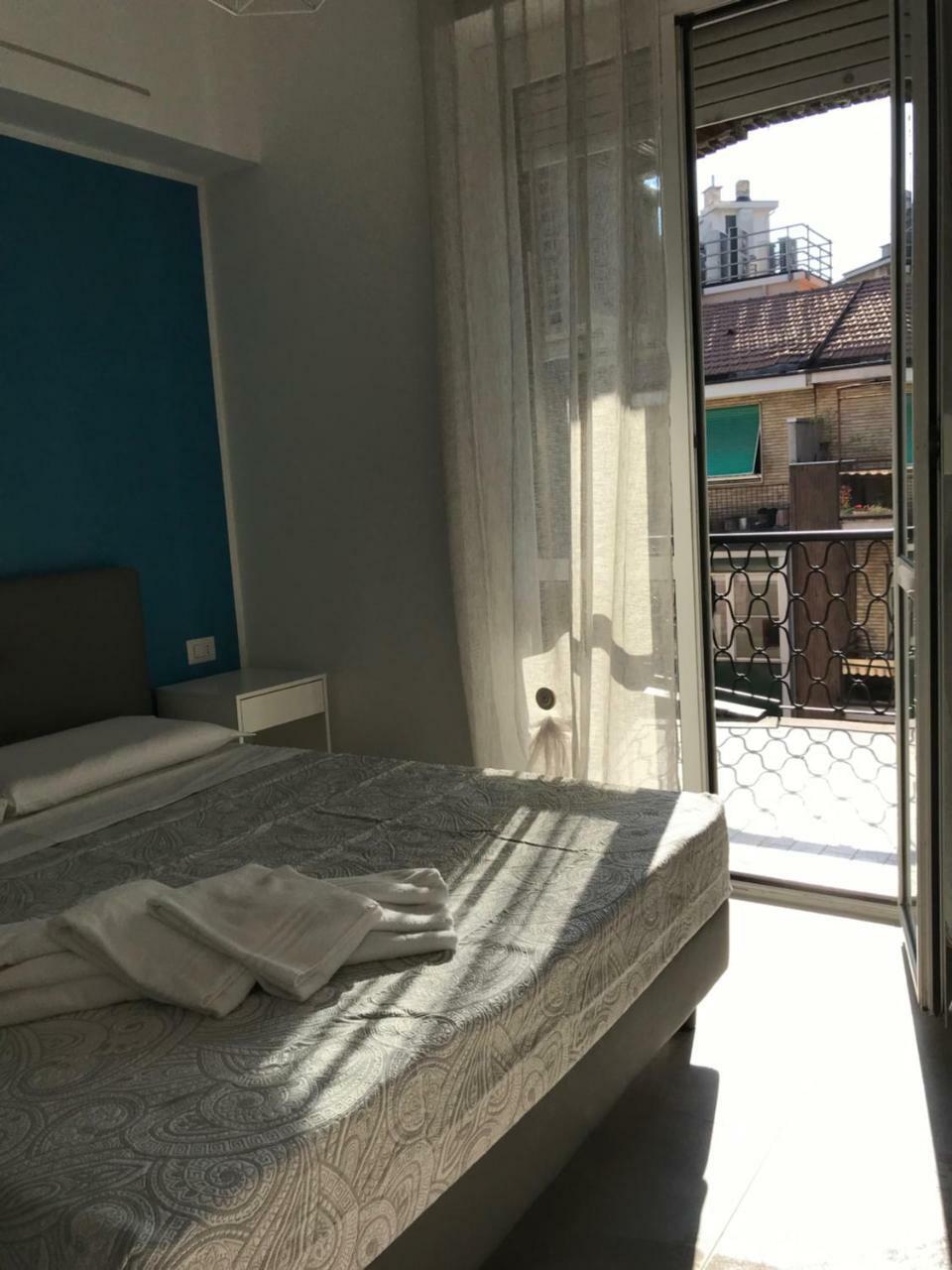 Joy Rooms Milan Bagian luar foto