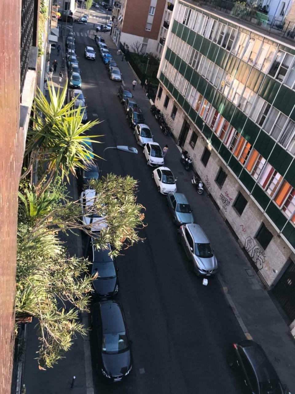Joy Rooms Milan Bagian luar foto